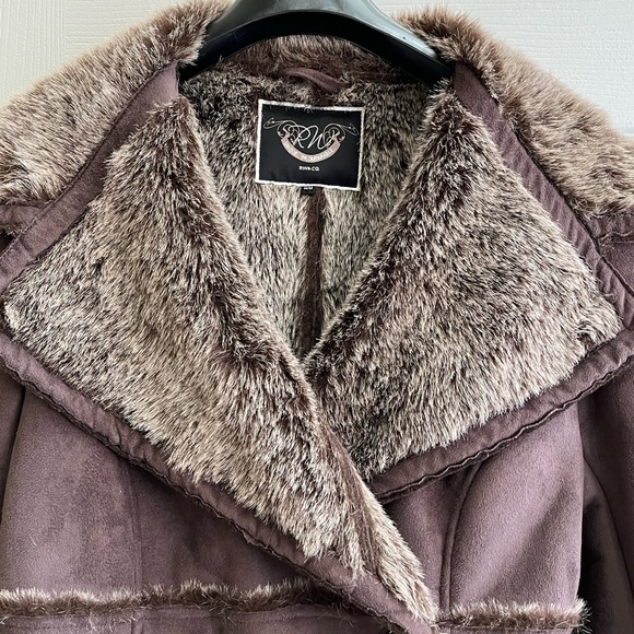 Faux Leather coat - Picture 4 of 4